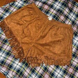 Fringe suede shorts